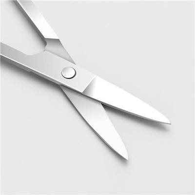 Ножницы маникюрные, загнутые, широкие, 9 см, цвет серебристый